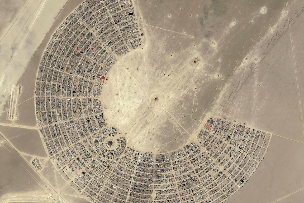 Burning Man Festival: Where Art, Community, and Radical Self-expression Converge Burning Man Festival: Where Art, Community, and Radical Self-expression Converge